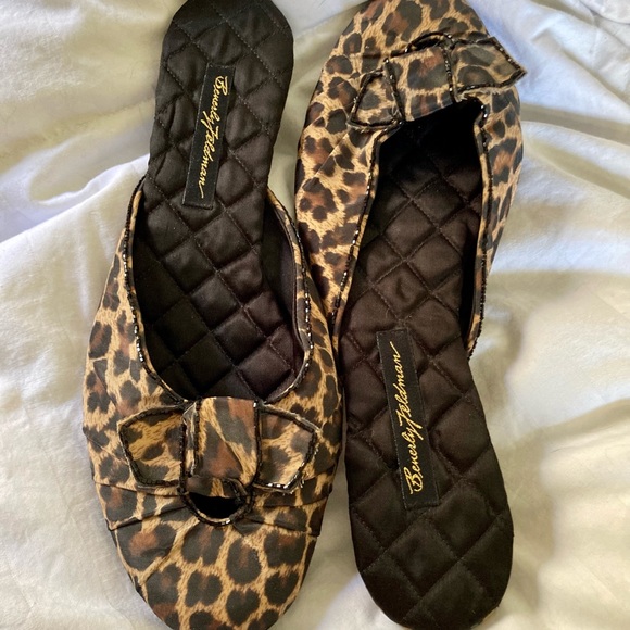 Beverly Feldman Kitten healed Slides - Picture 2 of 5